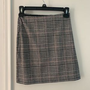 Women’s Plaid mini shirt - size XS